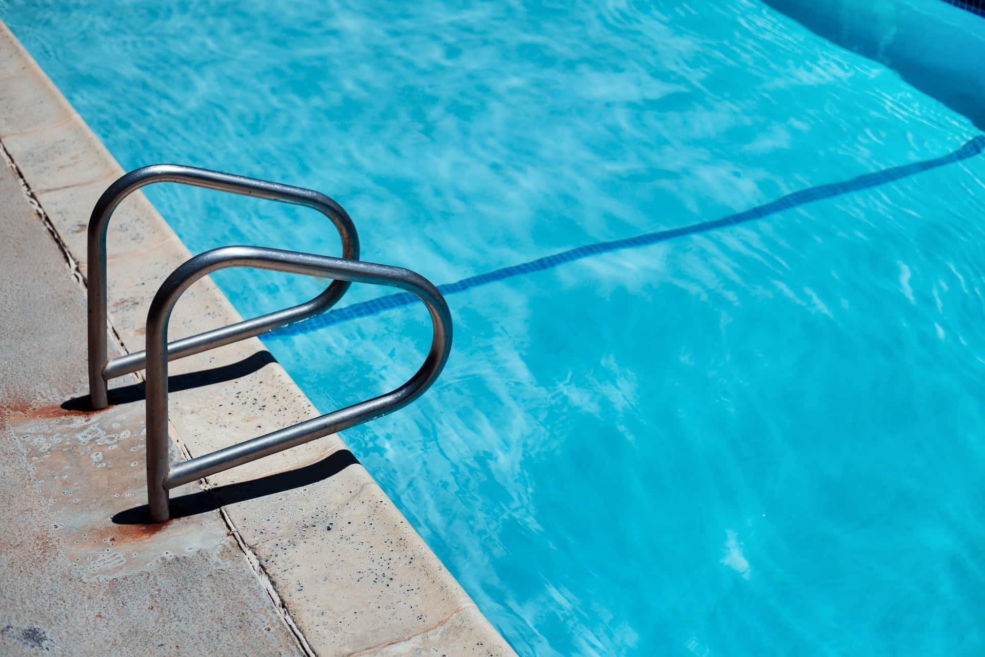 Quelles sont les étapes essentielles de l’entretien d’une piscine ?